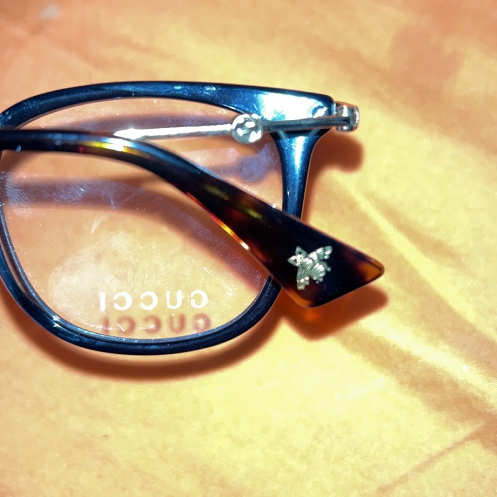 New Gucci glasses - Picture 2 of 4